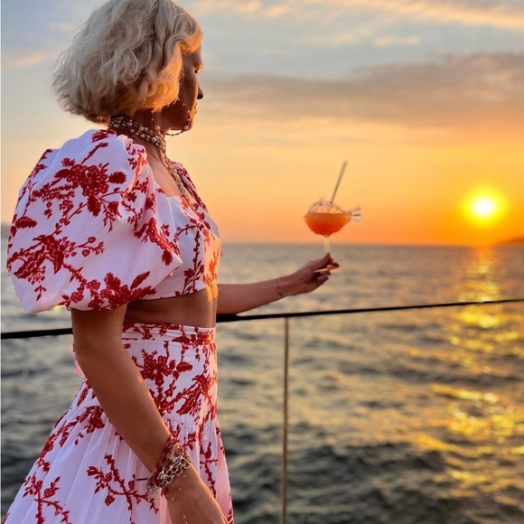 Meet your Posher, Anna - Picture 2 of 2